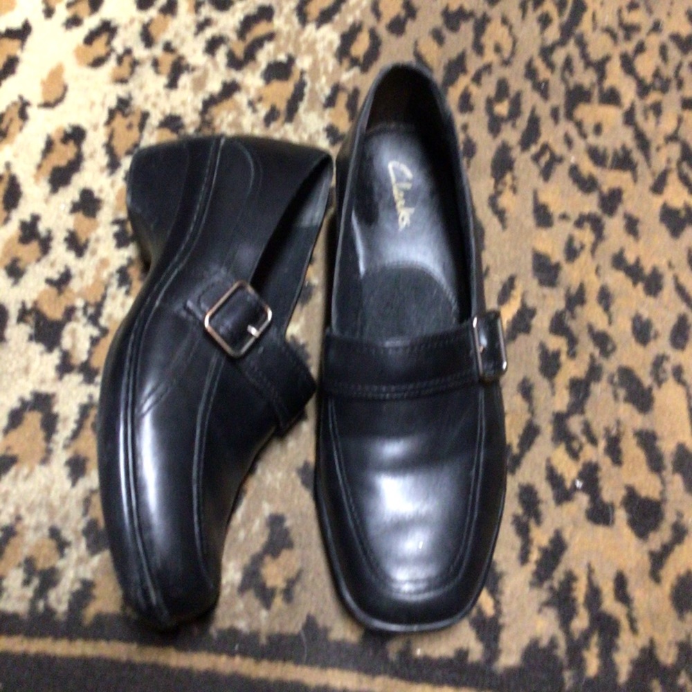 10 Dove Clark’s Heels Mules